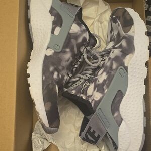 Nike Gray and White Sneakers